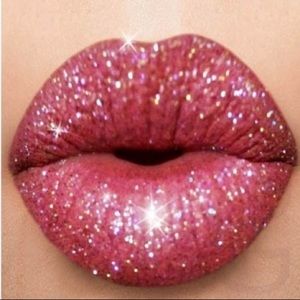 💋EVPCT Matte to Glitter Liquid Lipstick💋